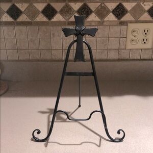 Brown Metal Cross Easel Stand